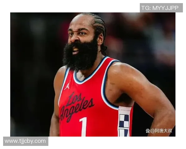 康宁汉姆半场15+7+4,超七成命中率带队领先17分